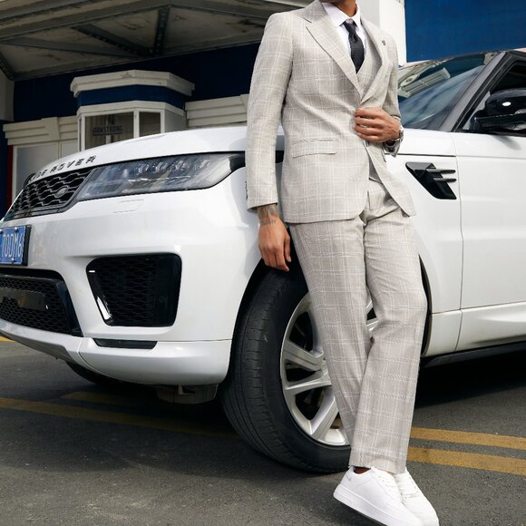 Light Grey Glen Check 3 Piece Stacy Adams Men's Suit - Picture 2 of 5